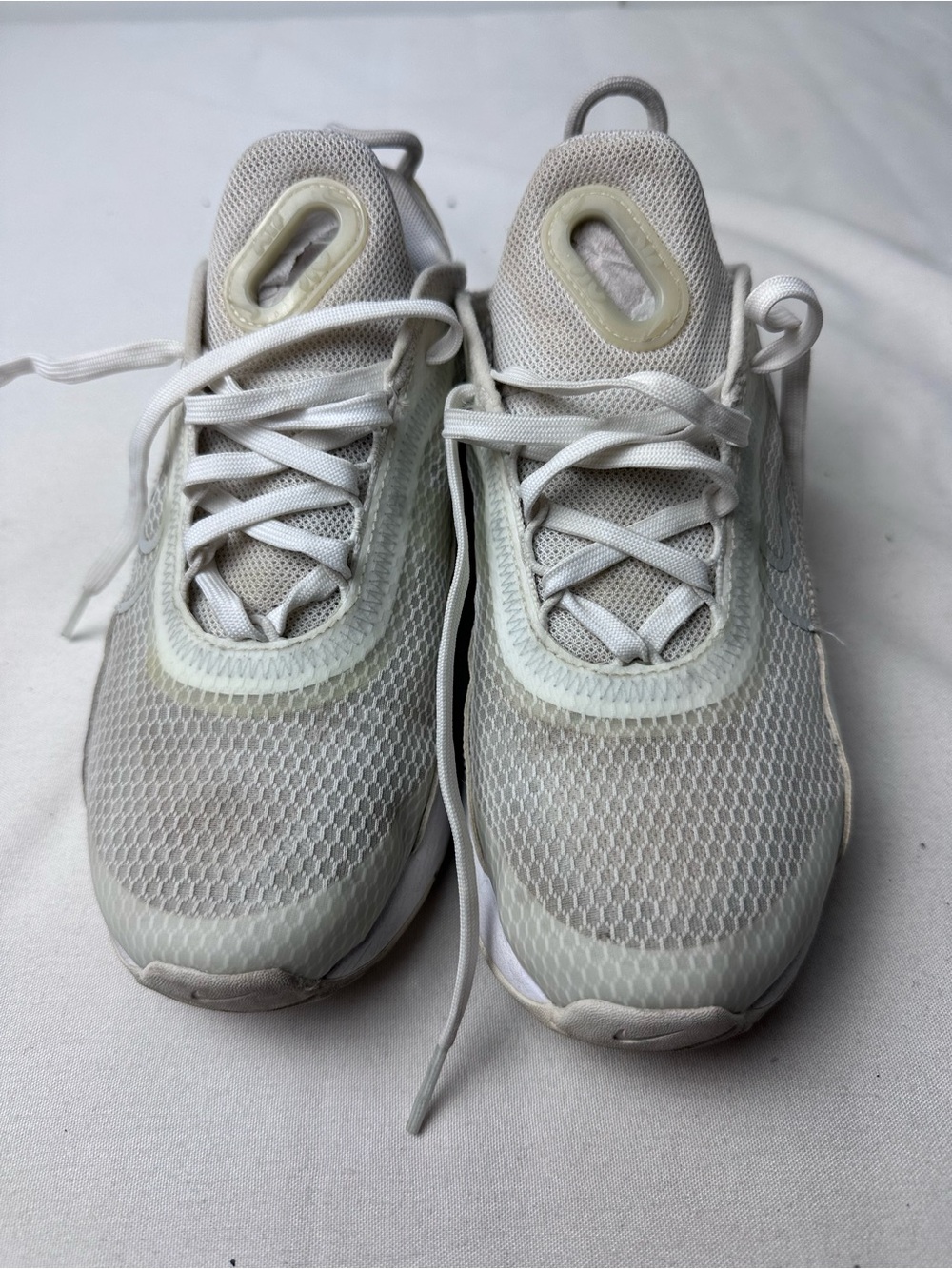 Nike Air Max 2090 GS "Triple White" "White Wolf Grey" US 4.5Y